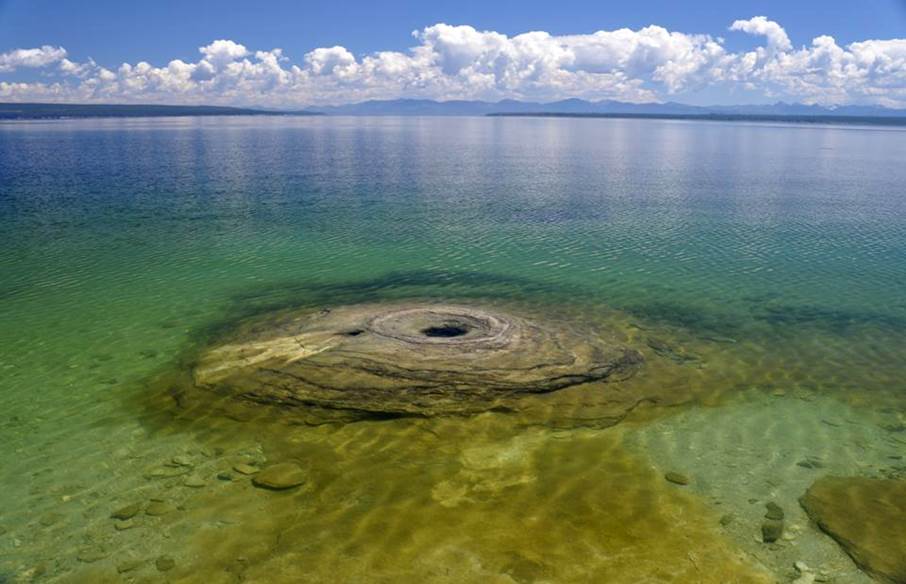 (looking ~NE) - Yellowstone Lake has a large, irregularly circular
